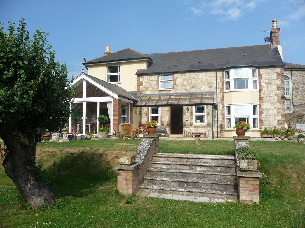 Ivy Hall Wootton Bridge  Rum bild